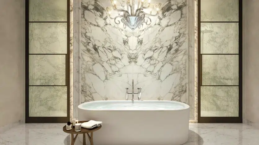 Baño de lujo con una bañera