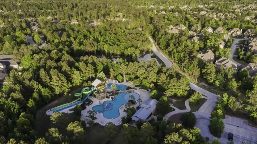 Vistas aéreas en la comunidad de woodforest texas