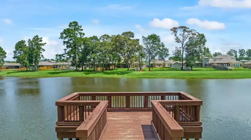 Lakes at Black Oak | Hogares en Medio de la Naturaleza